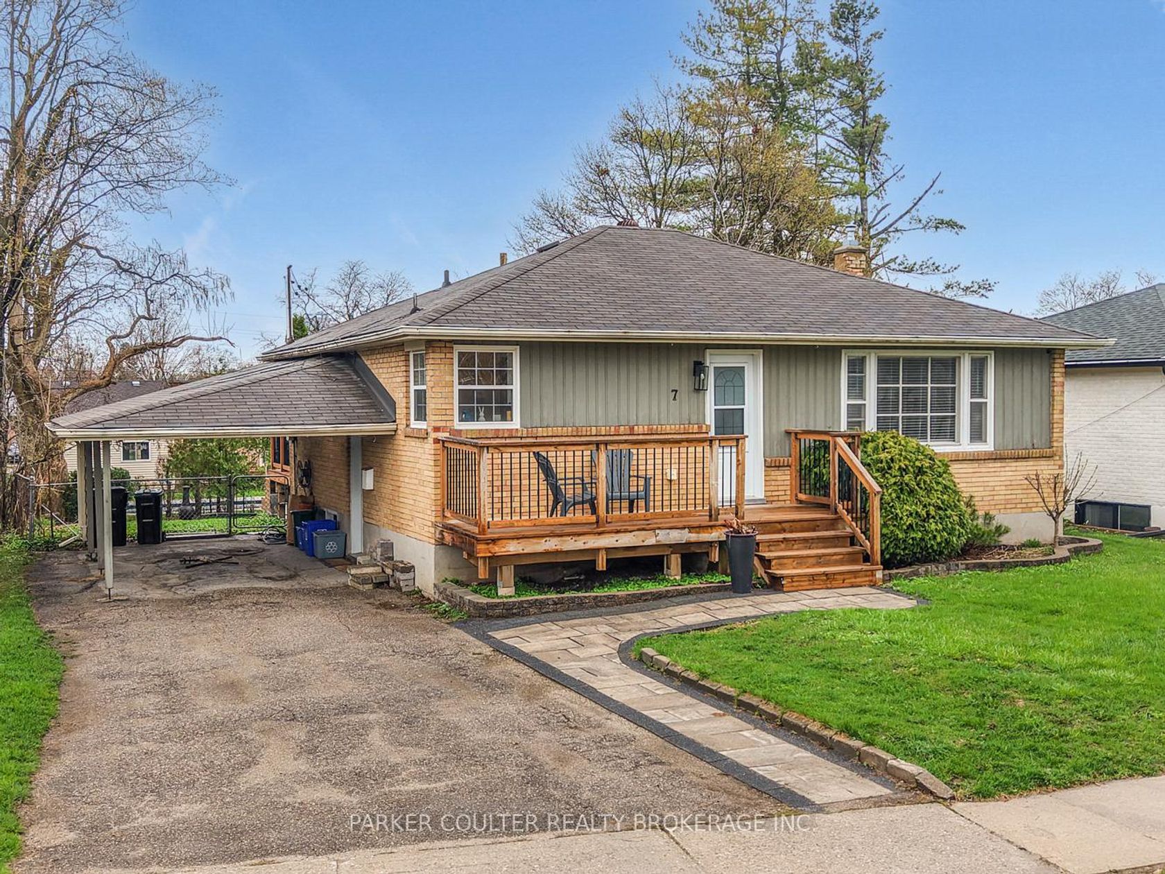 7 Oakley Park Square, Wellington, Barrie photo 3