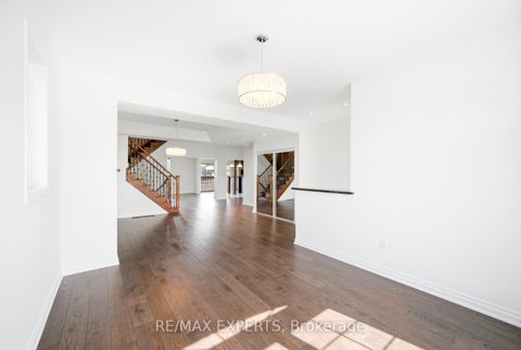 Photo 3 at 2071 Gibson Street, Alcona, Innisfil