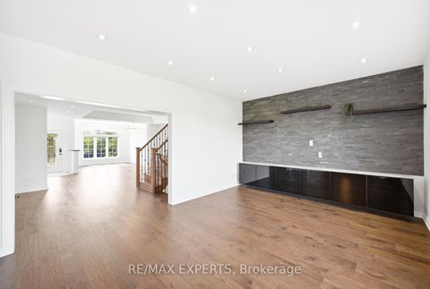 Photo 6 at 2071 Gibson Street, Alcona, Innisfil
