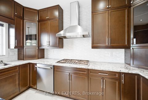 Photo 9 at 2071 Gibson Street, Alcona, Innisfil