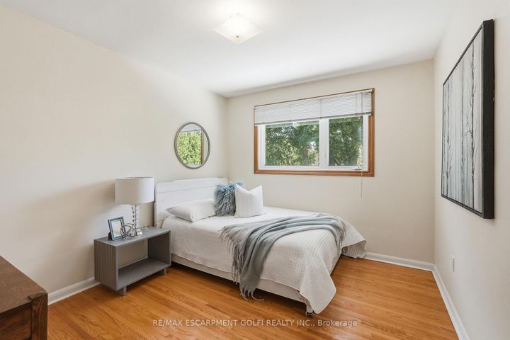 Photo 18 at 7 Braemar Place, Mohawk, Hamilton