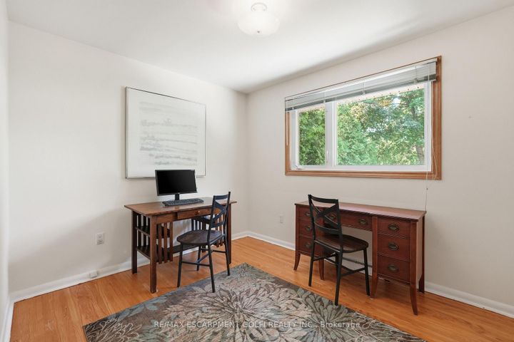Photo 20 at 7 Braemar Place, Mohawk, Hamilton