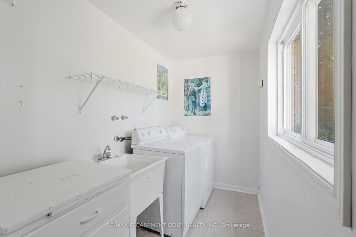 Photo 24 at 7 Braemar Place, Mohawk, Hamilton