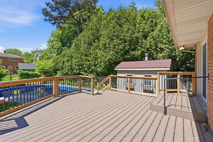 Photo 32 at 7 Braemar Place, Mohawk, Hamilton