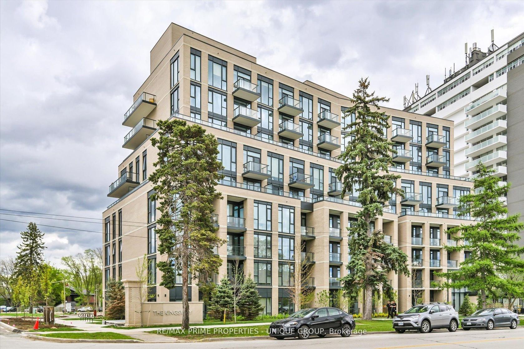 322 - 293 The Kingsway, Humber Valley, Toronto photo 8