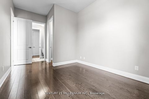 Photo 18 at 419 - 15277 Yonge Street, Aurora Village, Aurora