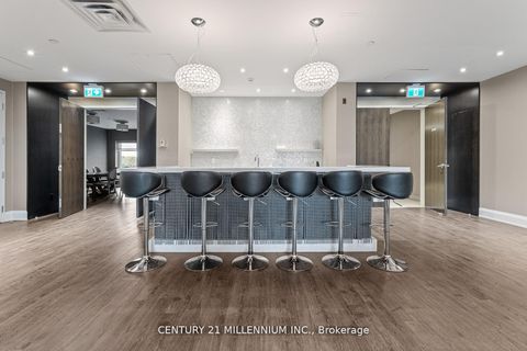 Photo 28 at 419 - 15277 Yonge Street, Aurora Village, Aurora
