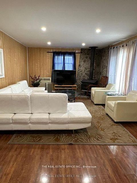 Photo 6 at 393 Adeline Drive, Keswick South, Georgina