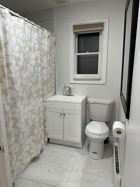 Photo 18 at 393 Adeline Drive, Keswick South, Georgina