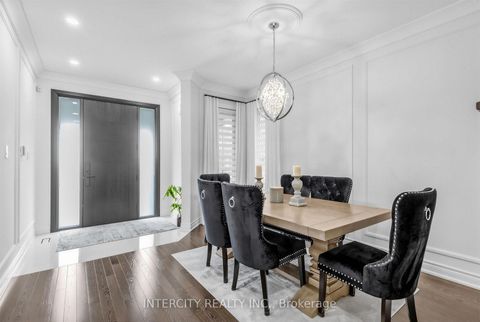Photo 5 at 322 Moody Drive, Kleinburg, Vaughan