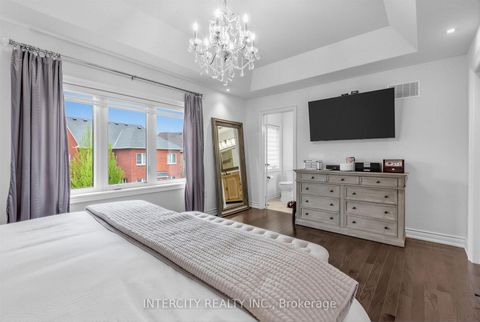 Photo 22 at 322 Moody Drive, Kleinburg, Vaughan