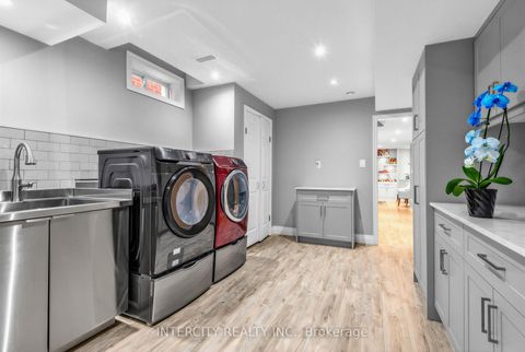 Photo 34 at 322 Moody Drive, Kleinburg, Vaughan