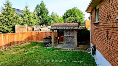 Photo 23 at 148 Castlehill Road, Maple, Vaughan