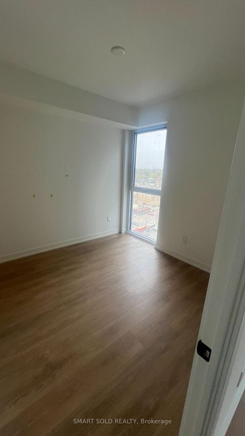 Photo 4 at 906 - 5251 Dundas Street W, City Centre West, Toronto
