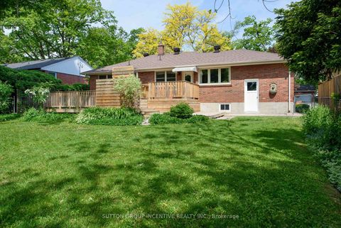 Photo 7 at 81 Letitia Street, Sunnidale, Barrie