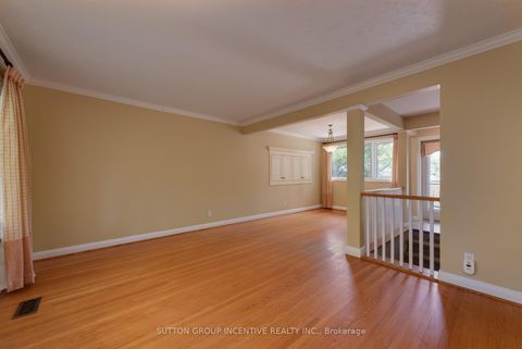 Photo 13 at 81 Letitia Street, Sunnidale, Barrie