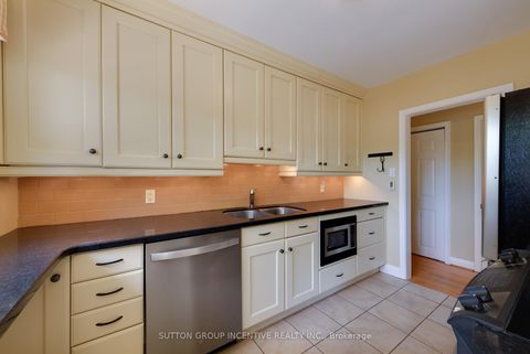 Photo 17 at 81 Letitia Street, Sunnidale, Barrie