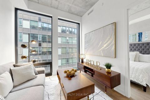 Photo 3 at 808 - 284 King Street E, Moss Park, Toronto
