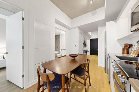 Photo 8 at 808 - 284 King Street E, Moss Park, Toronto