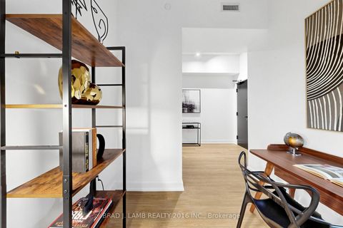 Photo 14 at 808 - 284 King Street E, Moss Park, Toronto