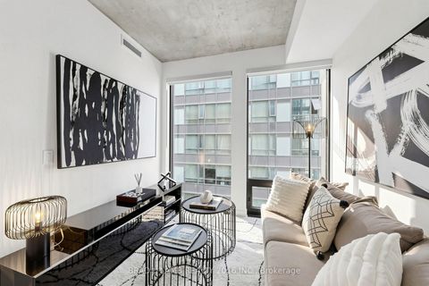 Photo 3 at 701 - 284 King Street E, Moss Park, Toronto