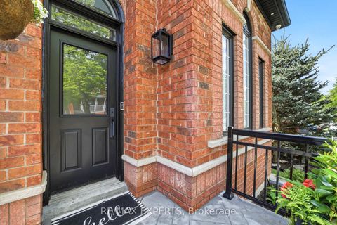 Photo 1 at 23 Shadetree Crescent, Vellore Village, Vaughan