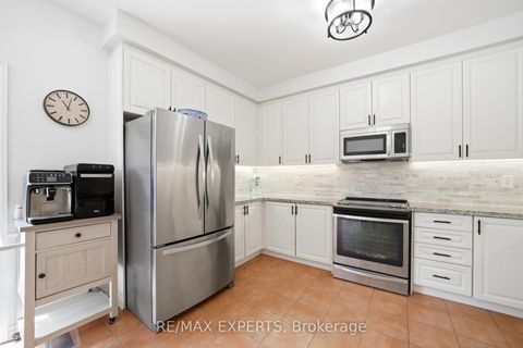 Photo 7 at 23 Shadetree Crescent, Vellore Village, Vaughan