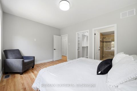 Photo 14 at 23 Shadetree Crescent, Vellore Village, Vaughan