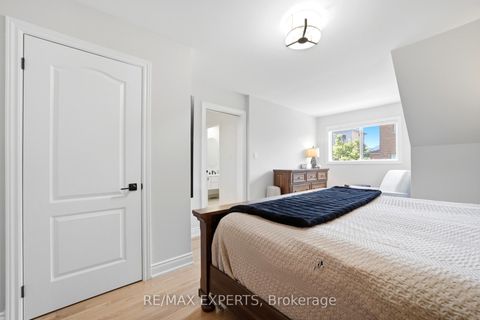 Photo 20 at 23 Shadetree Crescent, Vellore Village, Vaughan