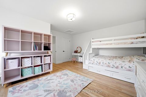 Photo 24 at 23 Shadetree Crescent, Vellore Village, Vaughan