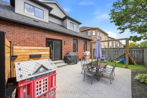 Photo 38 at 23 Shadetree Crescent, Vellore Village, Vaughan