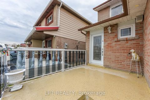 Photo 2 at 67 Kay Drive, Jamestown, Toronto