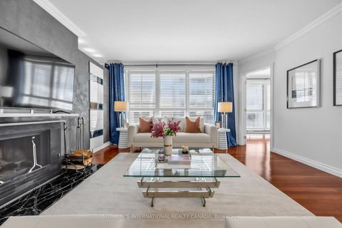 Photo 10 at 606 - 164 Cumberland Street, Annex, Toronto