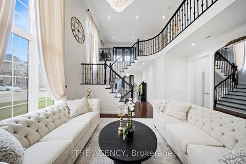Photo 8 at 36 Zoran Lane, Patterson, Vaughan