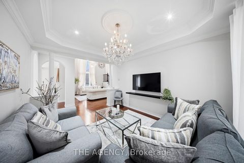Photo 10 at 36 Zoran Lane, Patterson, Vaughan