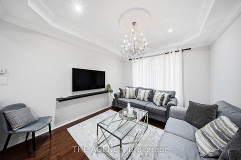 Photo 21 at 36 Zoran Lane, Patterson, Vaughan