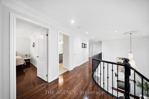 Photo 25 at 36 Zoran Lane, Patterson, Vaughan