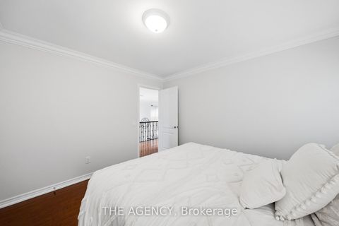 Photo 32 at 36 Zoran Lane, Patterson, Vaughan