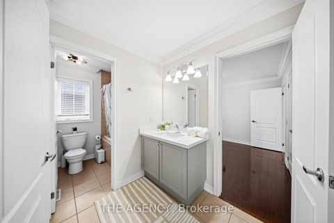Photo 35 at 36 Zoran Lane, Patterson, Vaughan
