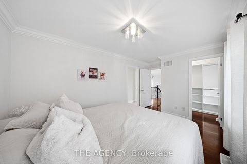 Photo 37 at 36 Zoran Lane, Patterson, Vaughan