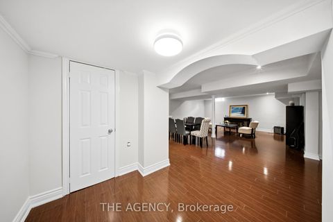 Photo 40 at 36 Zoran Lane, Patterson, Vaughan