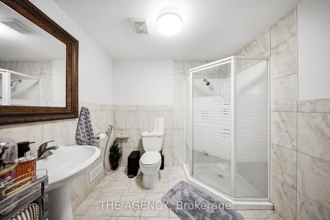 Photo 45 at 36 Zoran Lane, Patterson, Vaughan
