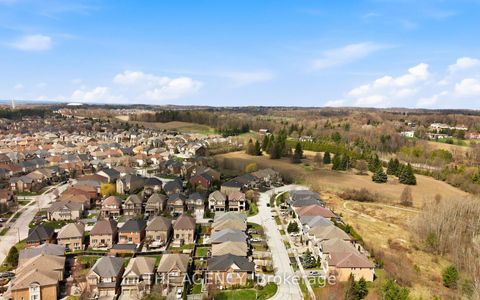 Photo 49 at 36 Zoran Lane, Patterson, Vaughan