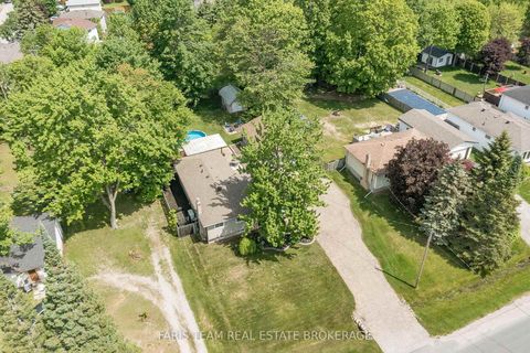 Photo 1 at 730 Trinity Street, Alcona, Innisfil