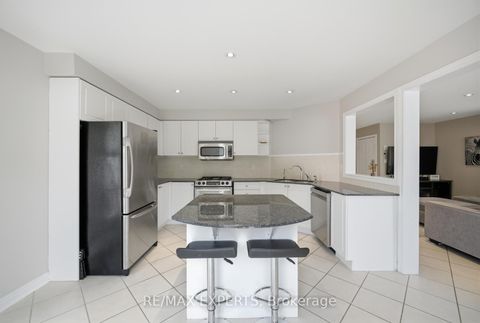 Photo 9 at 204 Montebello Avenue, Sonoma Heights, Vaughan