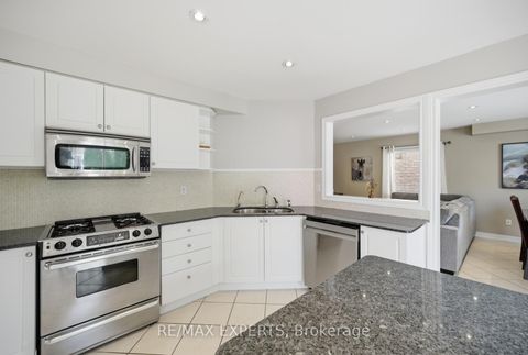 Photo 11 at 204 Montebello Avenue, Sonoma Heights, Vaughan