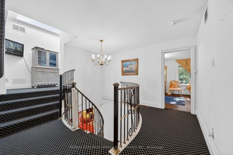Photo 17 at 21 Fifeshire Road, Windfields, Toronto