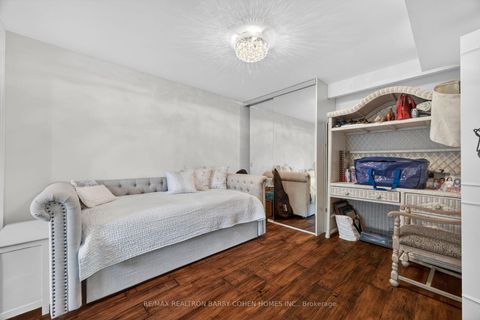 Photo 30 at 21 Fifeshire Road, Windfields, Toronto