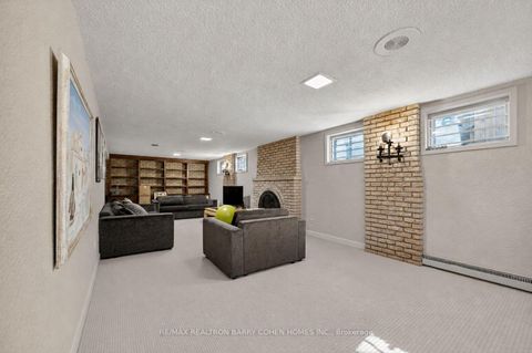 Photo 34 at 21 Fifeshire Road, Windfields, Toronto