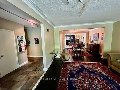 Photo 5 at 36 Forest Wood, Nortown, Toronto